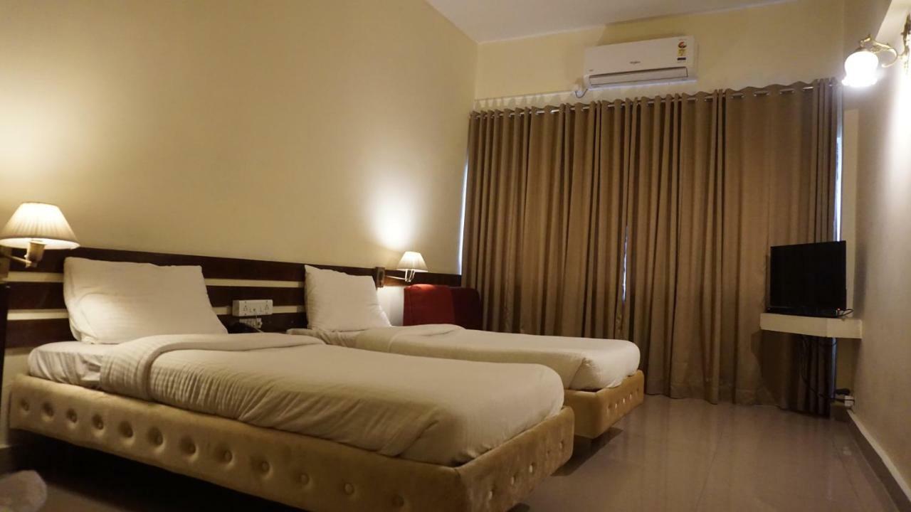 Hotel Poonja International Mangalore Eksteriør bilde